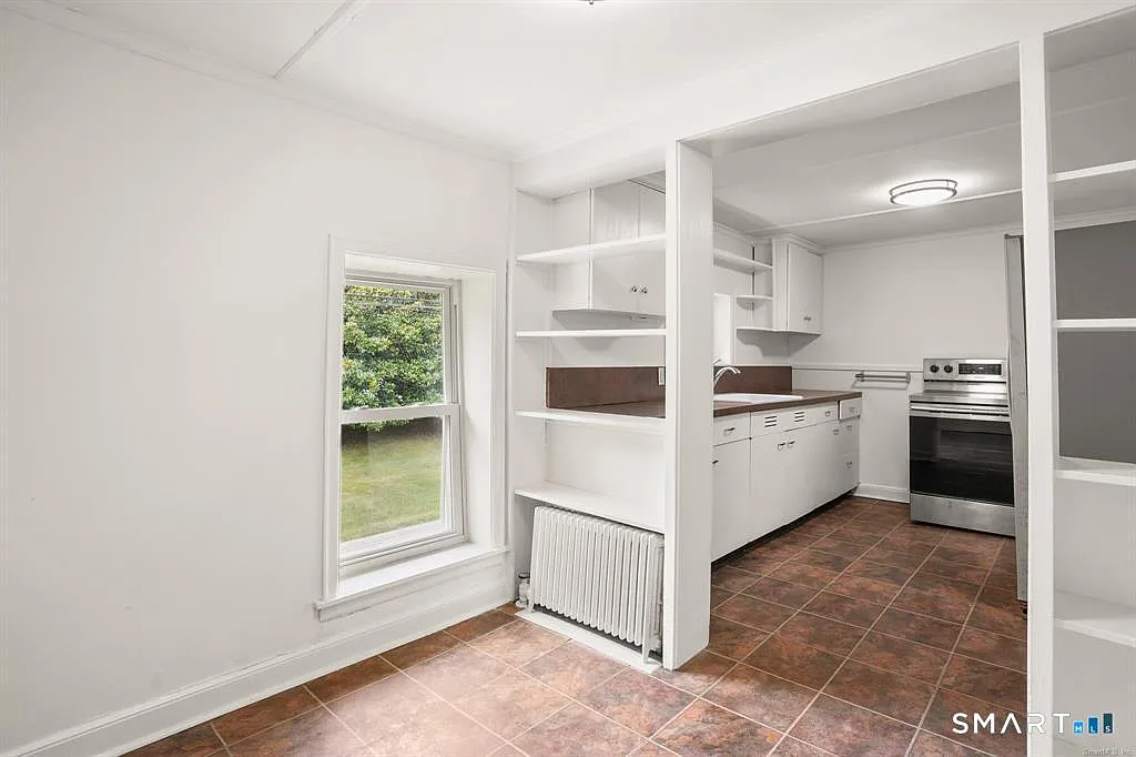 2 bed, 1.0 bath, 1200 sqft, $2,100 — Photo 4