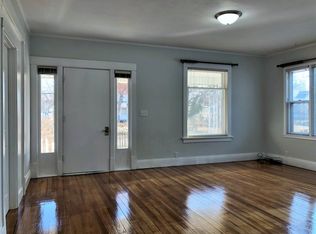 1127 11th St, Moline, IL 61265