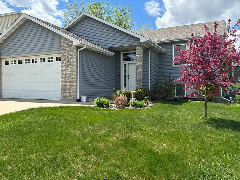 3759 Kenosha Dr NW — Photo 1