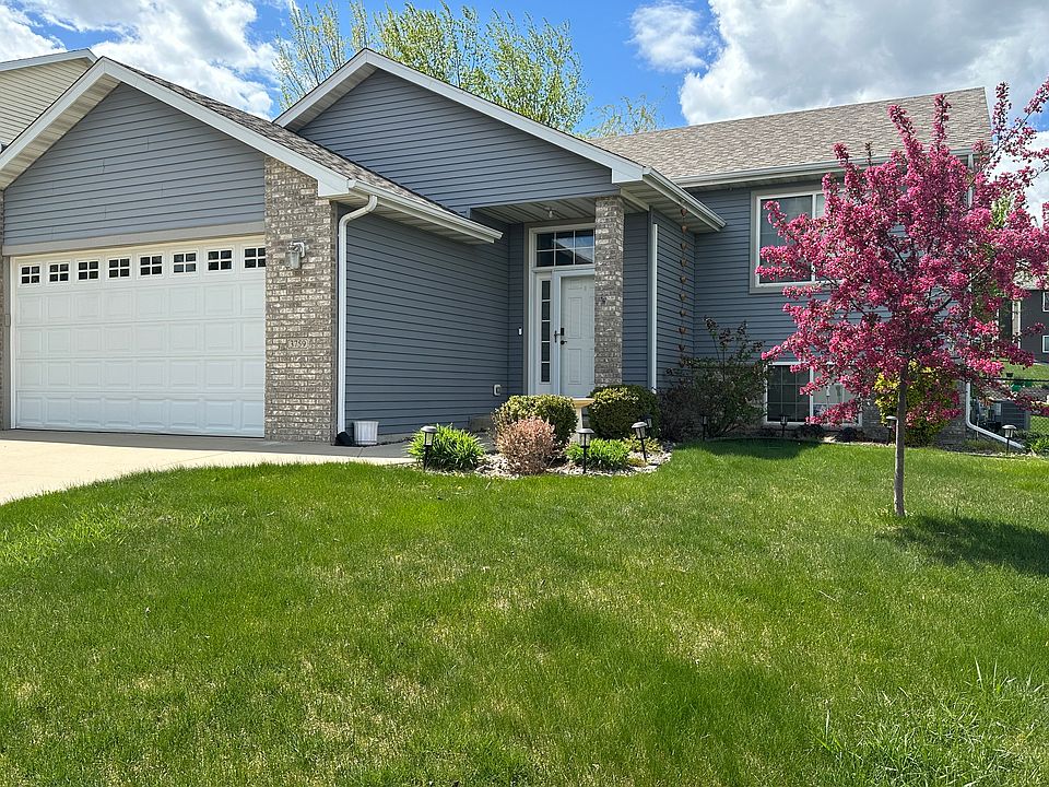 1st image of 3759 Kenosha Dr NW