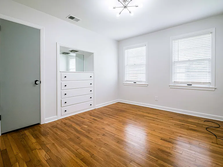 5604 Paulsen St — Photo 40