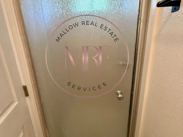 1198 Reo Dr — Photo 11
