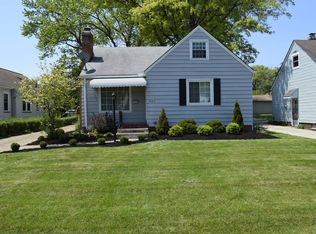 4522 Angela Dr, Fairview Park, OH 44126