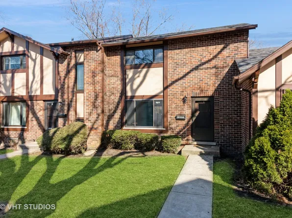 1S125 Radford Ln, Villa Park, IL 60181