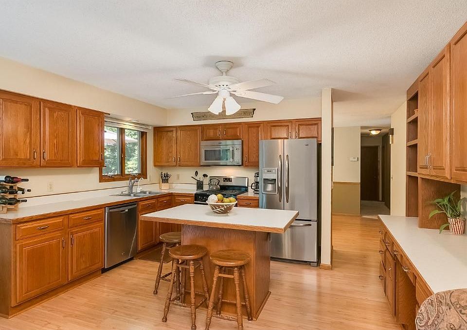 1st image of 15893 Hayes Trail Ct