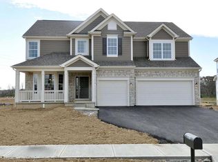 7785 Foxhound Dr, Powell, OH 43065