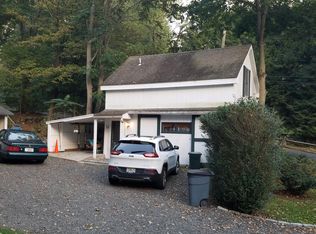 193 Riverbank Rd, Stamford, CT 06903