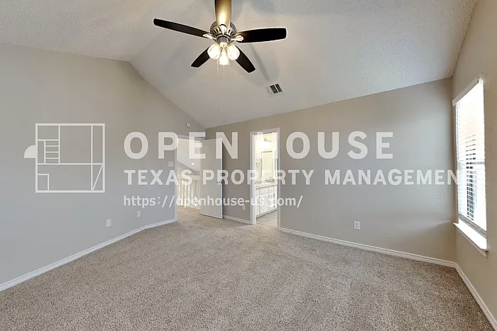 2104 Rose Cliff Ln — Photo 8