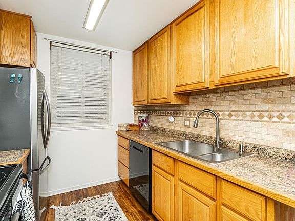 3rd image of 1911 Viking Dr NW APT 12