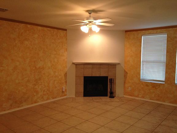 4th image of 1606 Pheasant Creek Dr