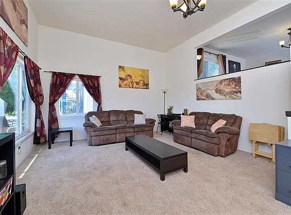 5th image of 3484 Martin Ave