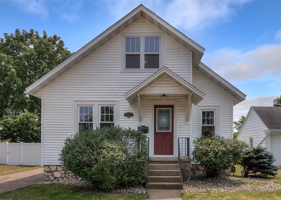 1st image of 523 W Elm Street