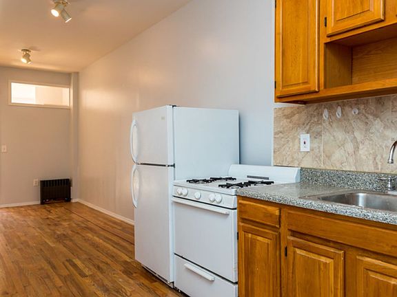 002_93_knickerbocker_avenue_3l-6