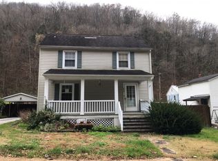 225 Park Boomer Rd, Boomer, WV 25031