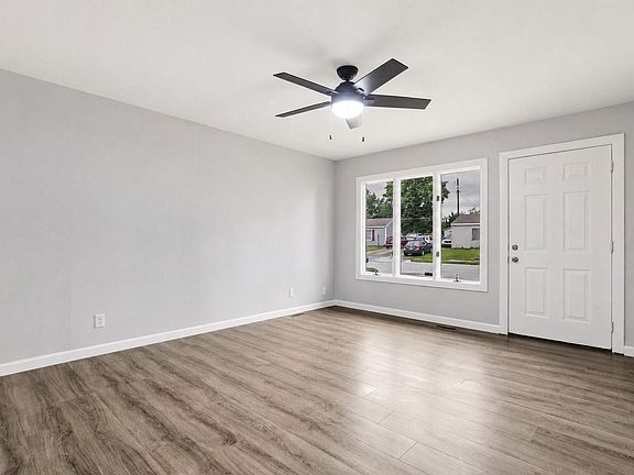 5th image of 6015 Landsdowne Dr