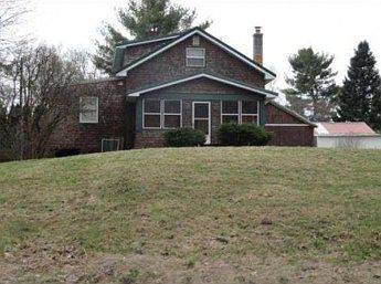 1st image of 106 2nd Avenue Ext