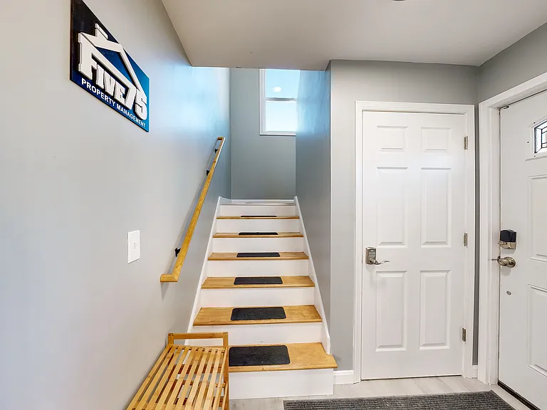 44 Hall St #1 — Photo 17