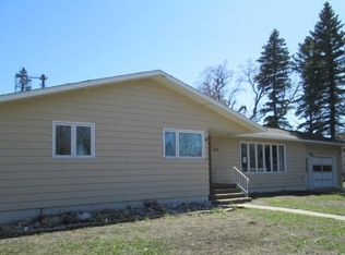 222 2nd St W, Hunter, ND 58048