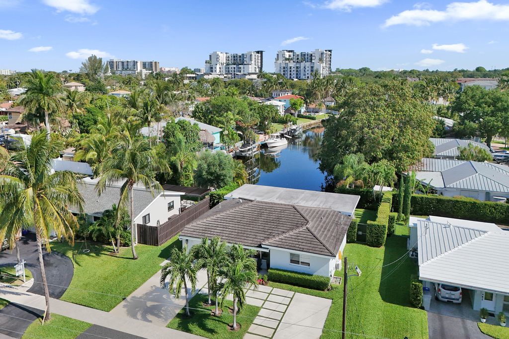 381 SE 3rd Street, Pompano Beach