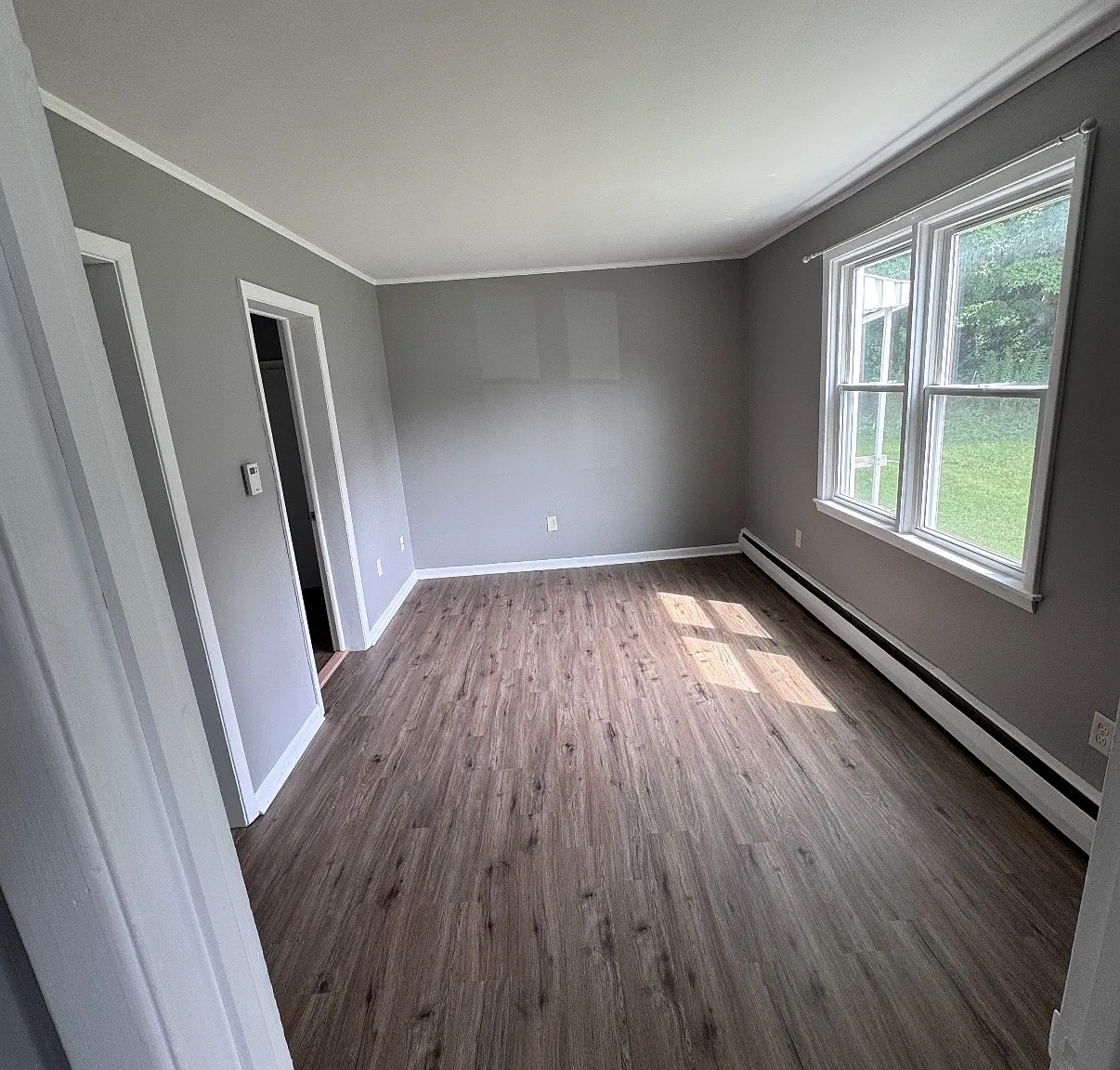 349 Safford St — Photo 4