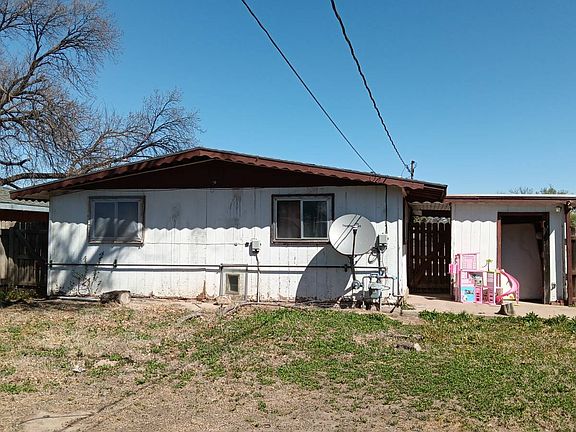 3rd image of 607 W 12th St