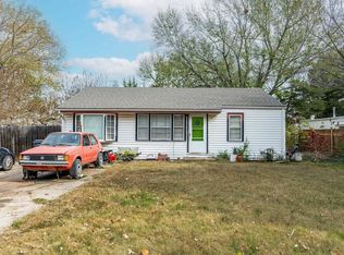 772 N Westridge Dr, Wichita, KS 67203