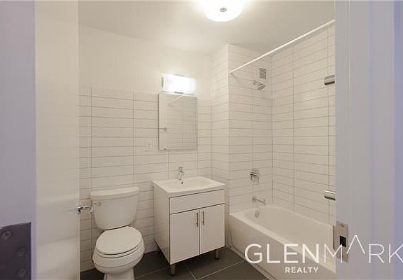 2nd image of 607 W 161st St APT 5D