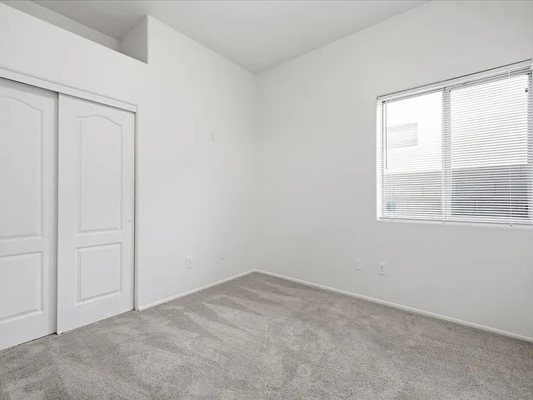 601 E Pima Meadows Dr — Photo 16