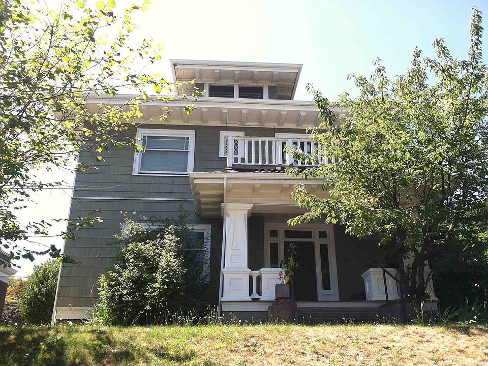 2nd image of 5003 18th Ave NE