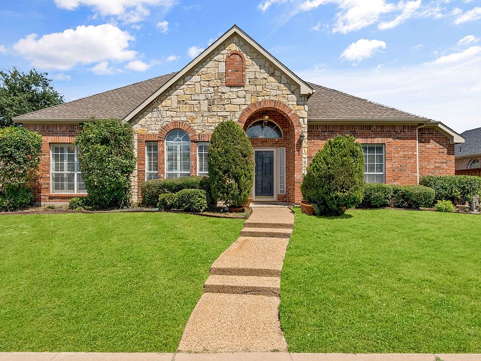 1st image of 4441 English Oak Dr