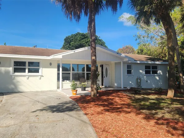 4646 NE Dudley Circle, Jensen Beach, FL 34957