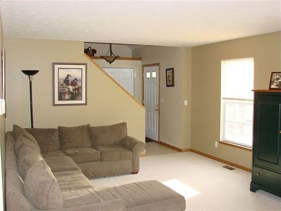 5th image of 14879 Lantern Ct