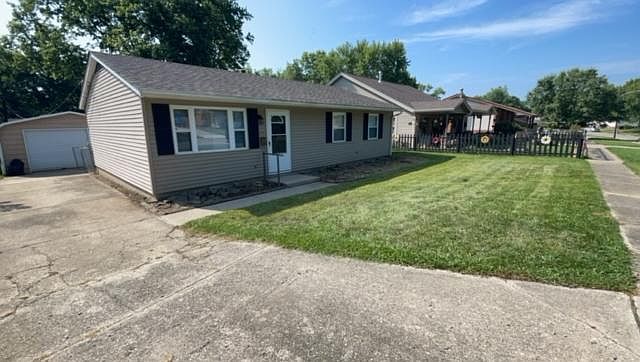 1st image of 1676 Chippewa Dr