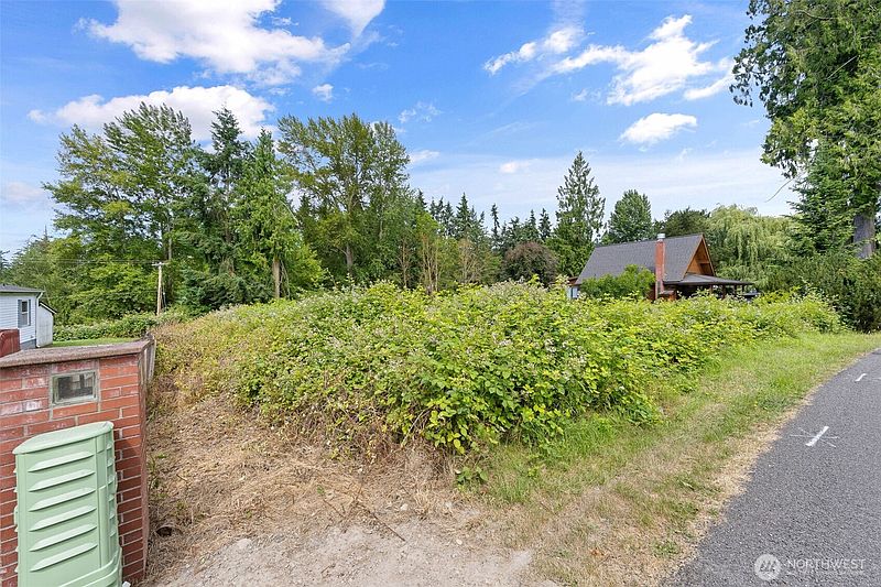 2nd image of 39608 Templin Road S