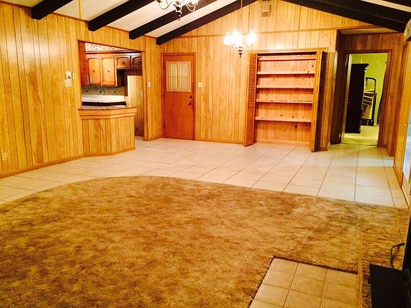 5th image of 361 Bruce Cir