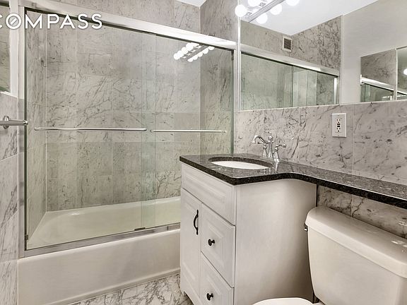 5th image of 205 3rd Ave APT 9T