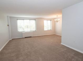 3000 Spout Run Pkwy APT D408, Arlington, VA 22201