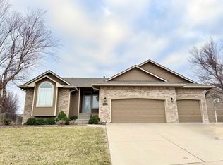 10515 E Mainsgate St, Wichita, KS 67226