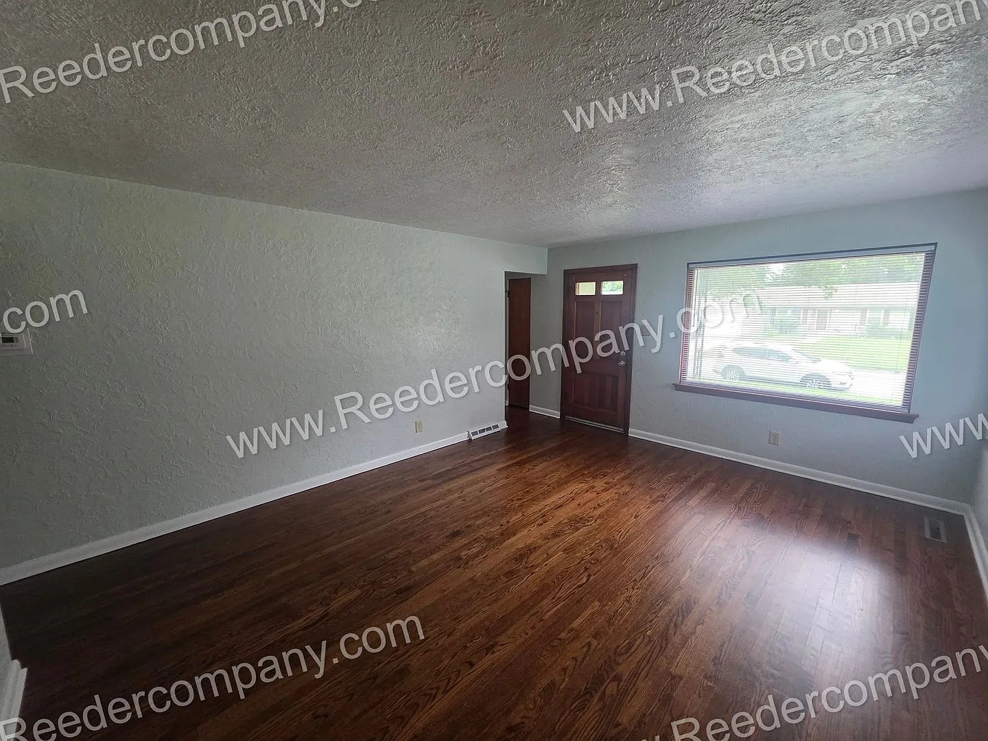 Spacious 3 bedroom 1 bathroom house in Hammond — Photo 3