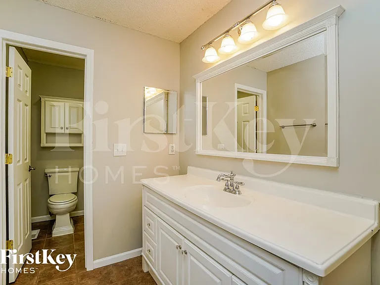 5241 Frisco Dr — Photo 11