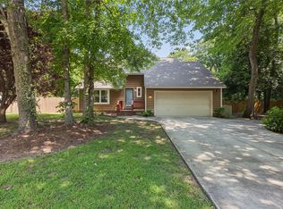 101 Warehouse Crse, Yorktown, VA 23692