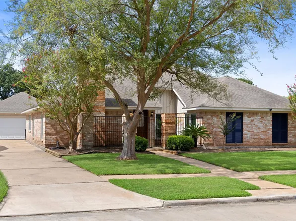 9010 Tavistock Dr, Houston, TX 77031