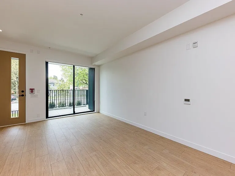 2868 Nanaimo St #1 — Photo 5