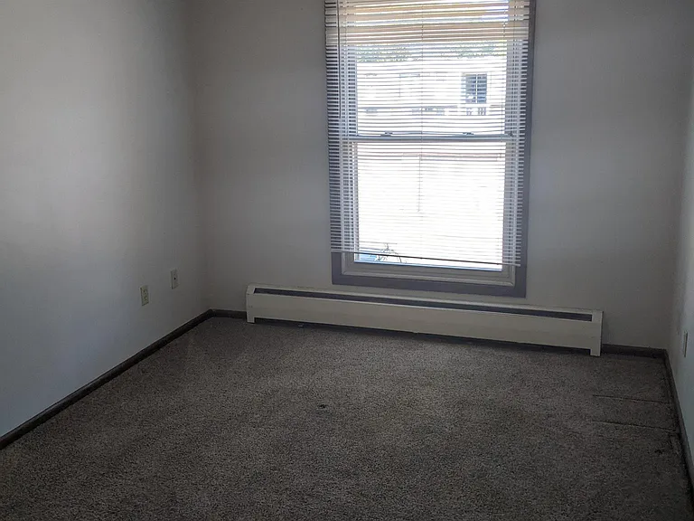 819 11th Ave S #8 — Photo 8