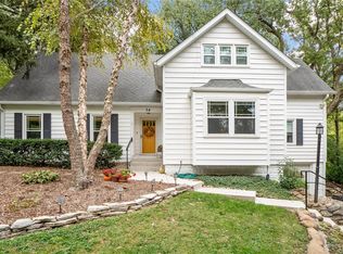 34 Signal Point Rd, Belleville, IL 62223