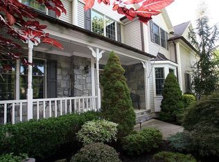 11 Sunburst Ln, Wayne, NJ 07470