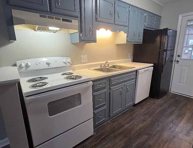 230 Lanier Dr #175 — Photo 2