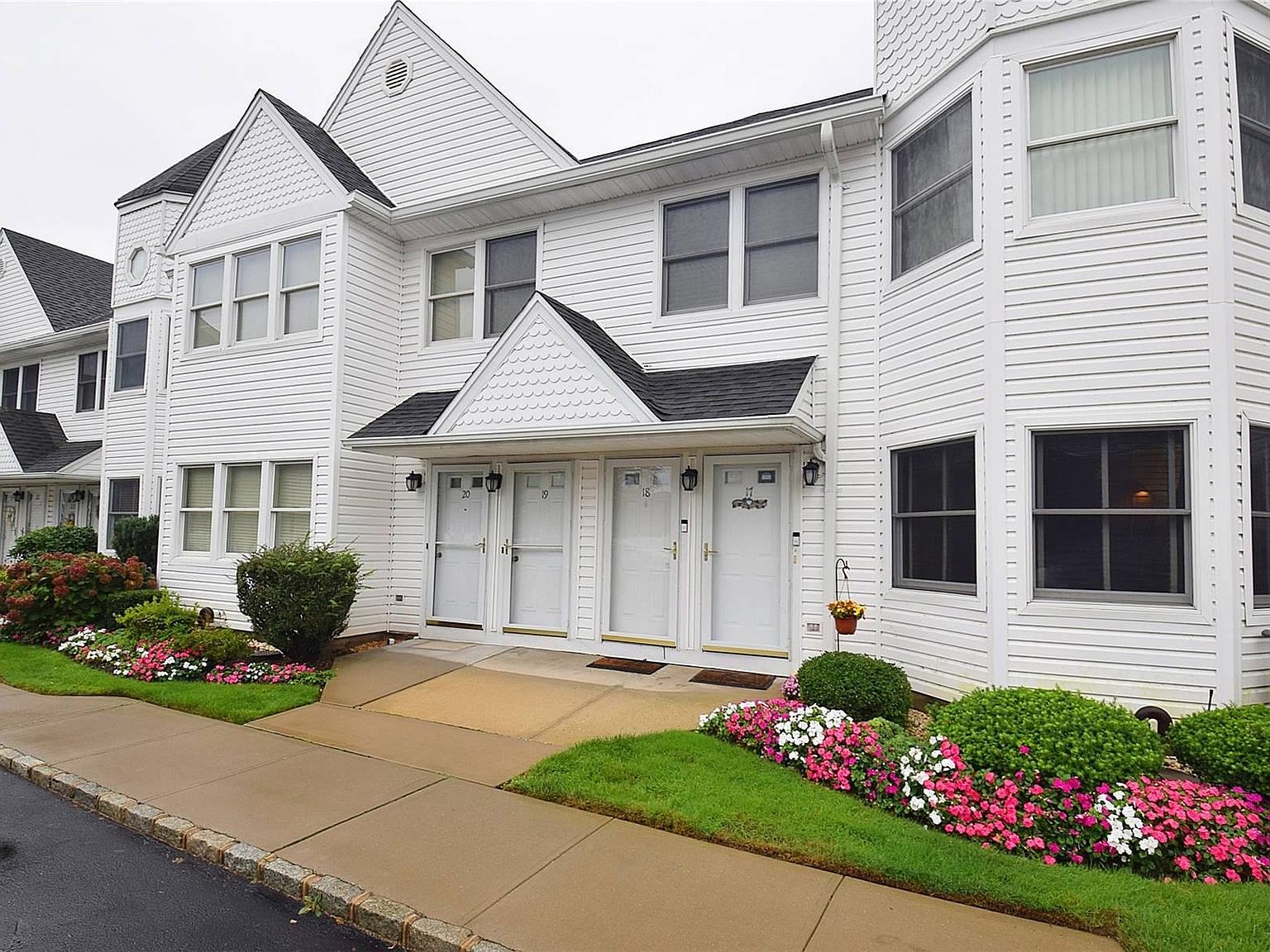 17 Ridgewood Drive UNIT 17, Wantagh, NY 11793 Zillow