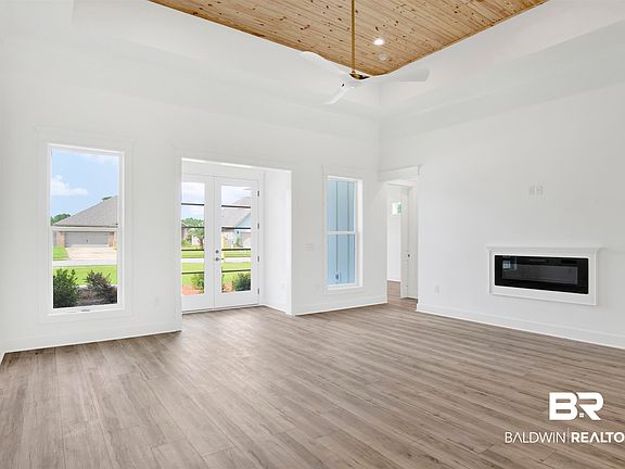 5th image of 801 Wedgewood Dr