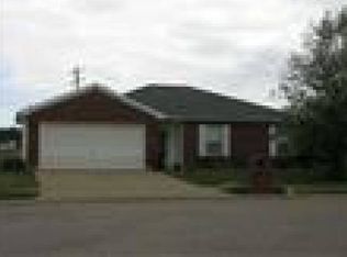 1124 Oakcrest Ct, Henderson, KY 42420